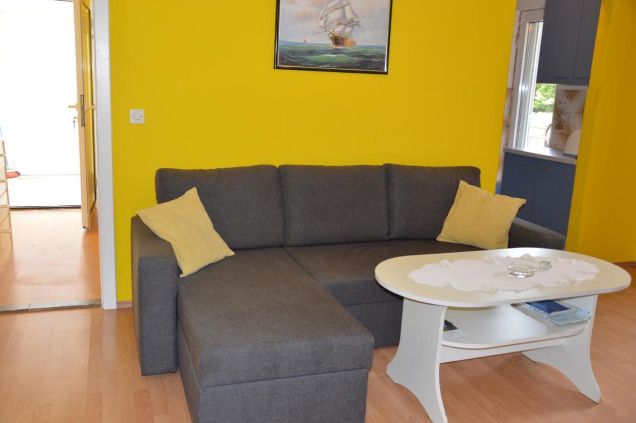 Apartment Lana Vrsar Exterior foto